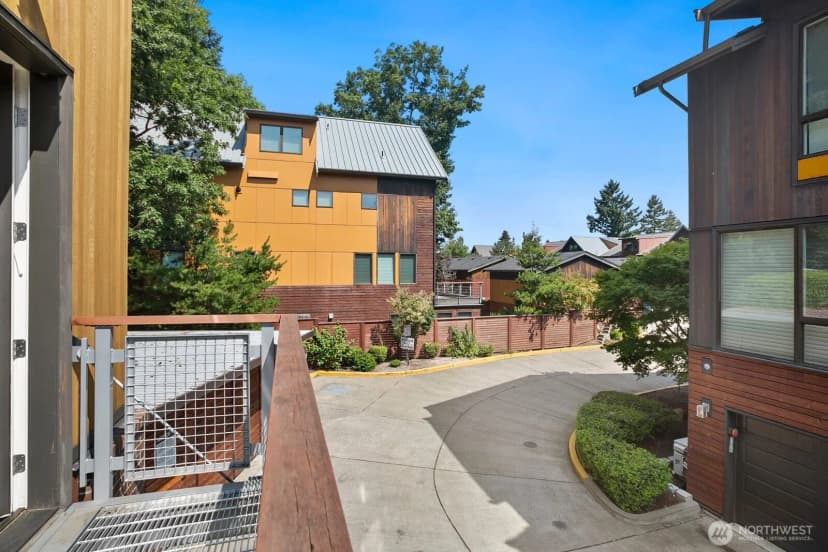 Property photo for 6542 32nd Avenue Ne #a, Seattle photo 22