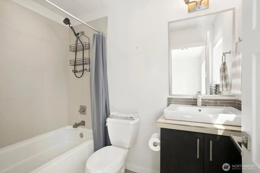 Property photo for 6542 32nd Avenue Ne #a, Seattle photo 21
