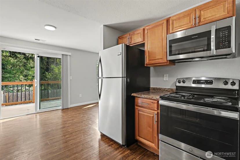 Property photo for 33020 22nd Place S, Federal Way photo 11