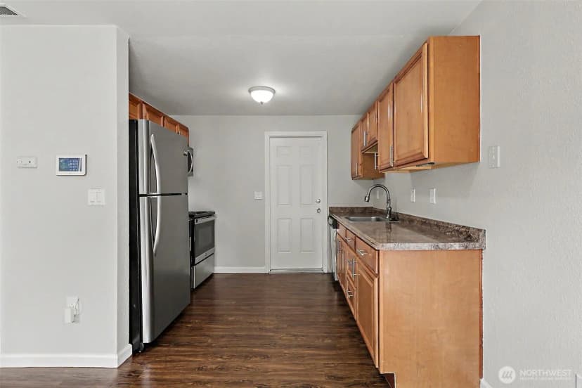 Property photo for 33020 22nd Place S, Federal Way photo 9
