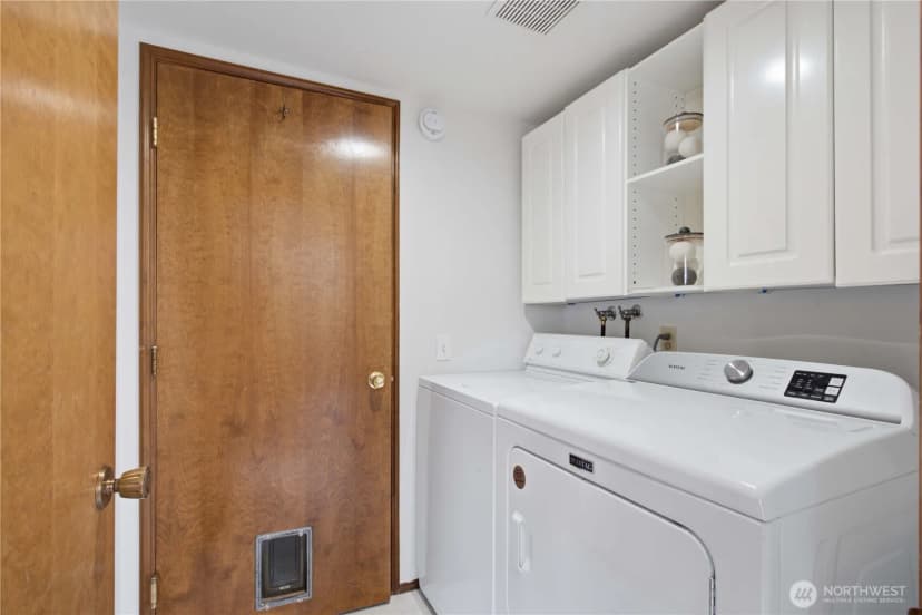 Property photo for 18228 Ne 109th Street, Redmond photo 14