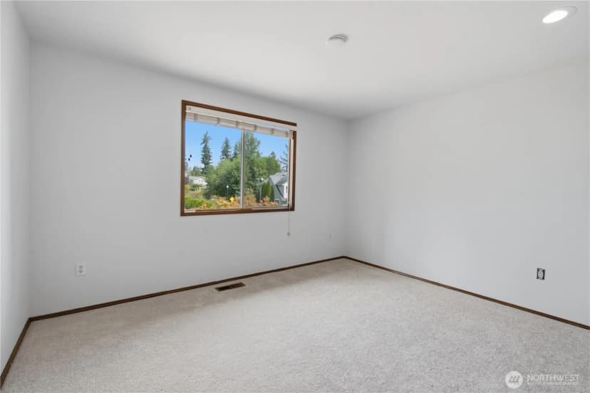 Property photo for 18228 Ne 109th Street, Redmond photo 26