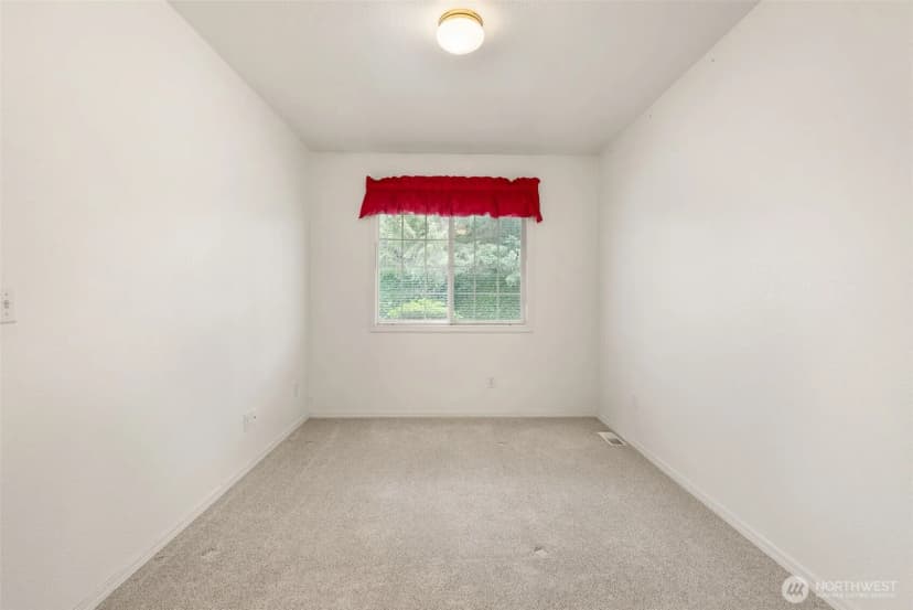 Property photo for 4718 Stratford Lane Se, Olympia photo 24