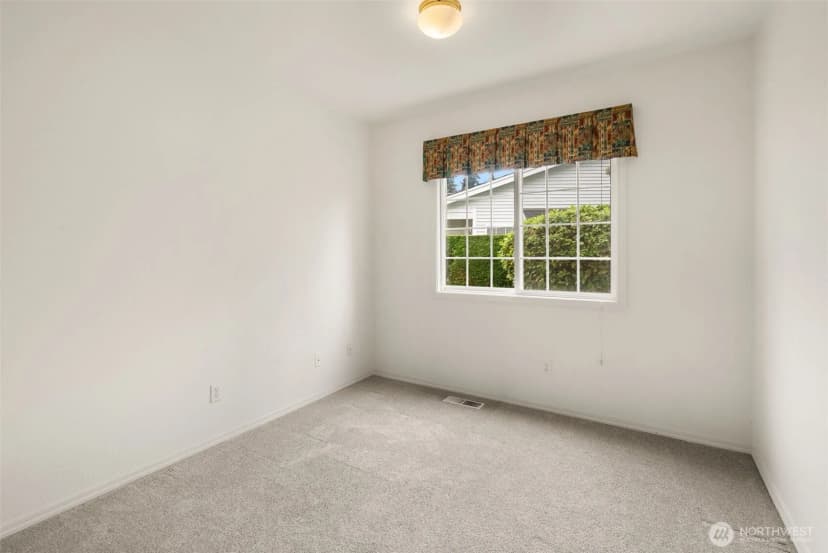 Property photo for 4718 Stratford Lane Se, Olympia photo 23