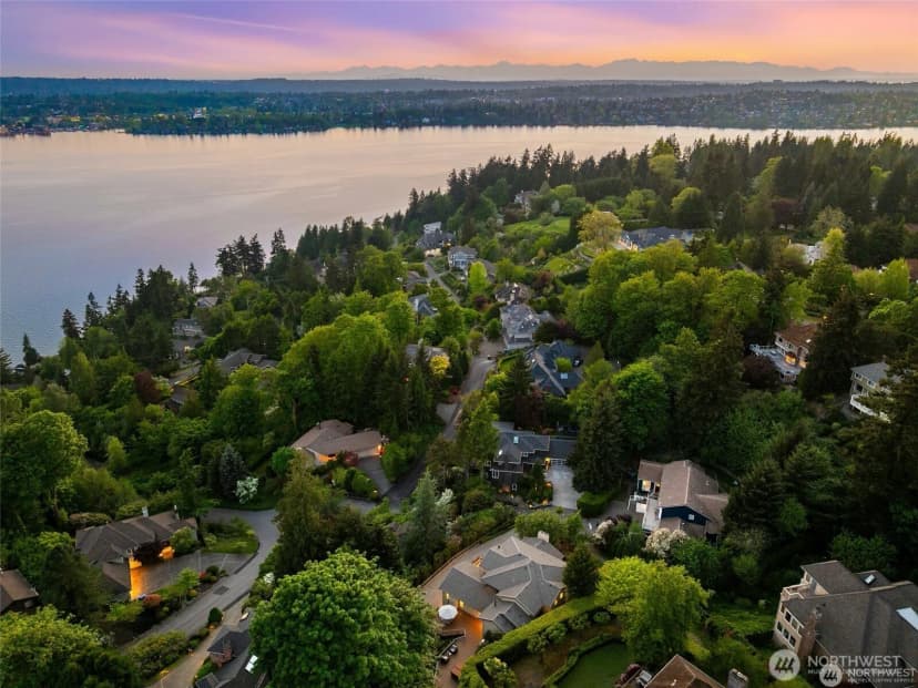 Property photo for 8144 W Mercer Way, Mercer Island photo 39