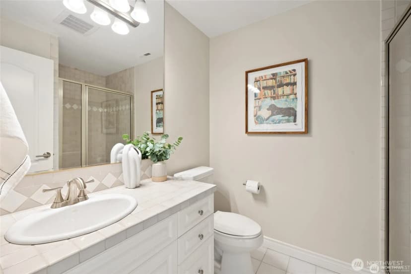 Property photo for 8144 W Mercer Way, Mercer Island photo 31