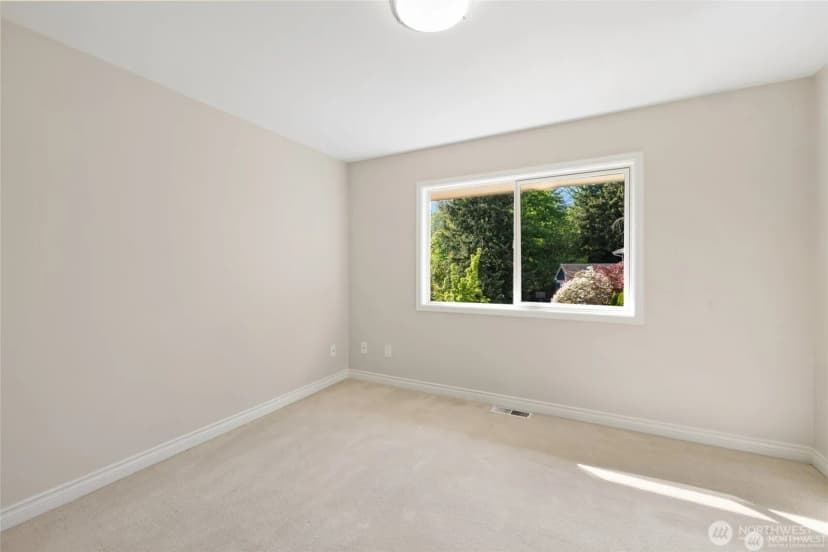 Property photo for 8144 W Mercer Way, Mercer Island photo 26
