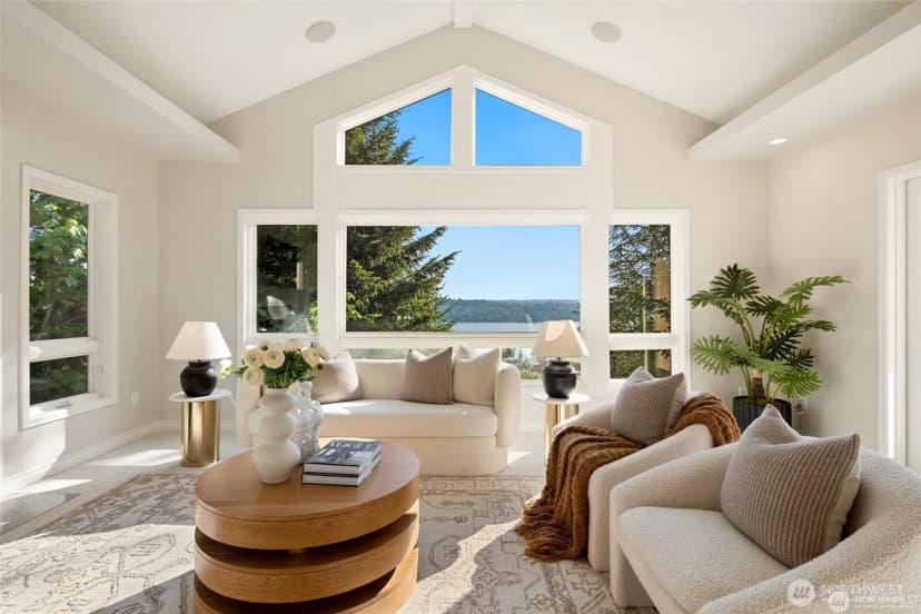 Property photo for 8144 W Mercer Way, Mercer Island photo 9