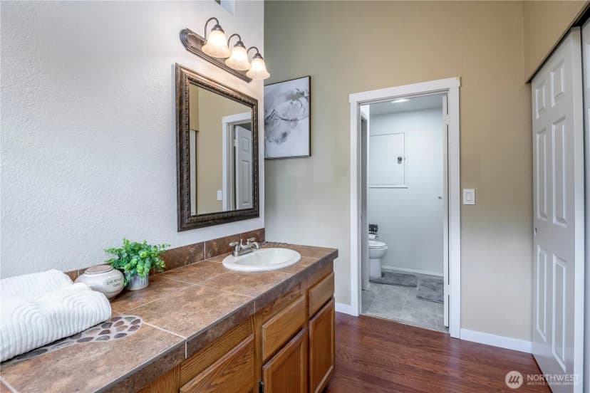 Property photo for 15111 Sunwood Boulevard #ii22, Tukwila photo 21