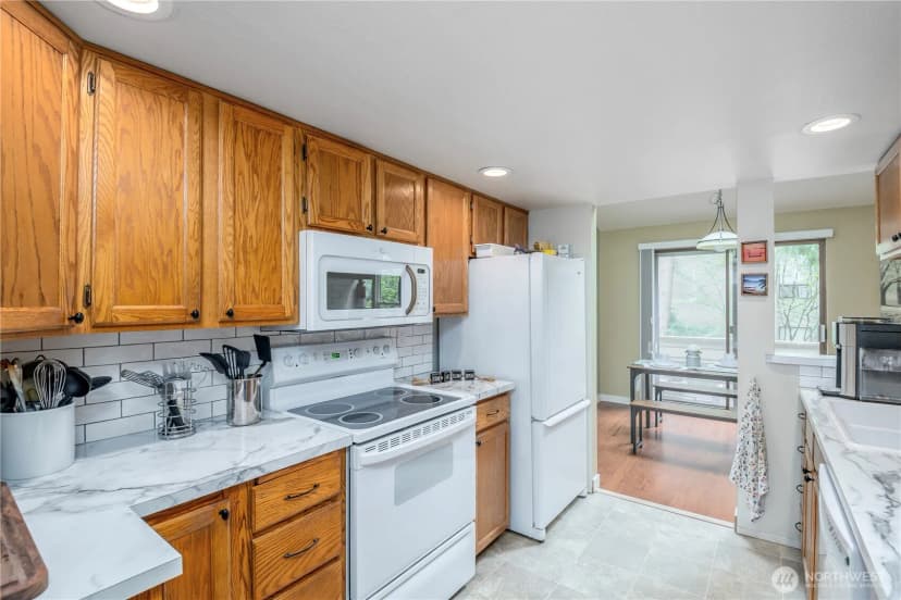 Property photo for 15111 Sunwood Boulevard #ii22, Tukwila photo 11