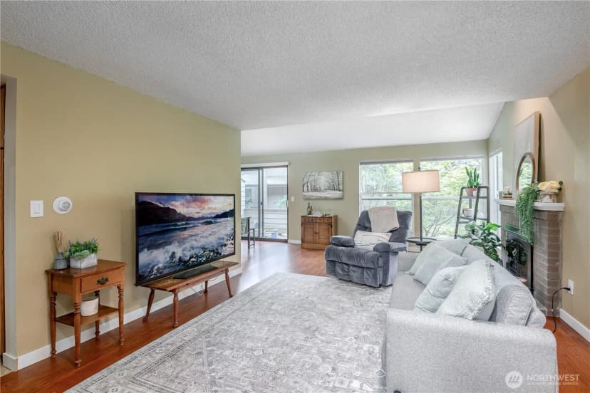Property photo for 15111 Sunwood Boulevard #ii22, Tukwila photo 4