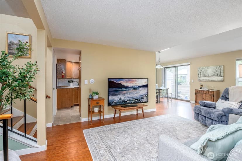 Property photo for 15111 Sunwood Boulevard #ii22, Tukwila photo 3