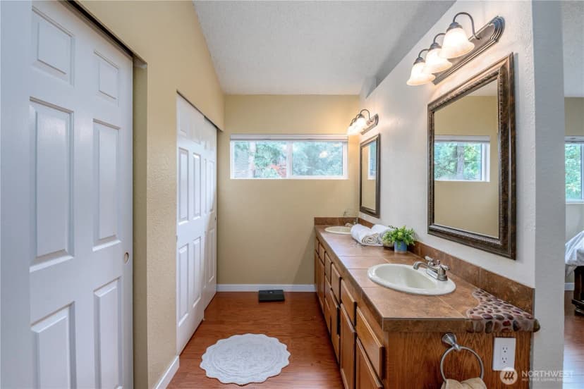 Property photo for 15111 Sunwood Boulevard #ii22, Tukwila photo 19