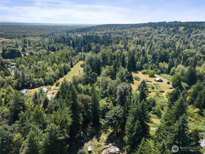 Property photo for 908 140th Street Ne, Marysville photo 24