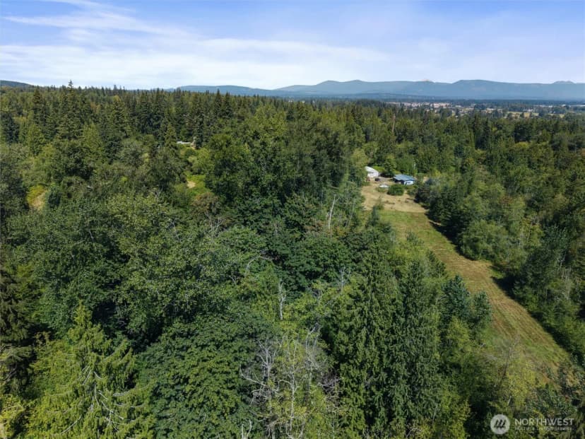 Property photo for 908 140th Street Ne, Marysville photo 22