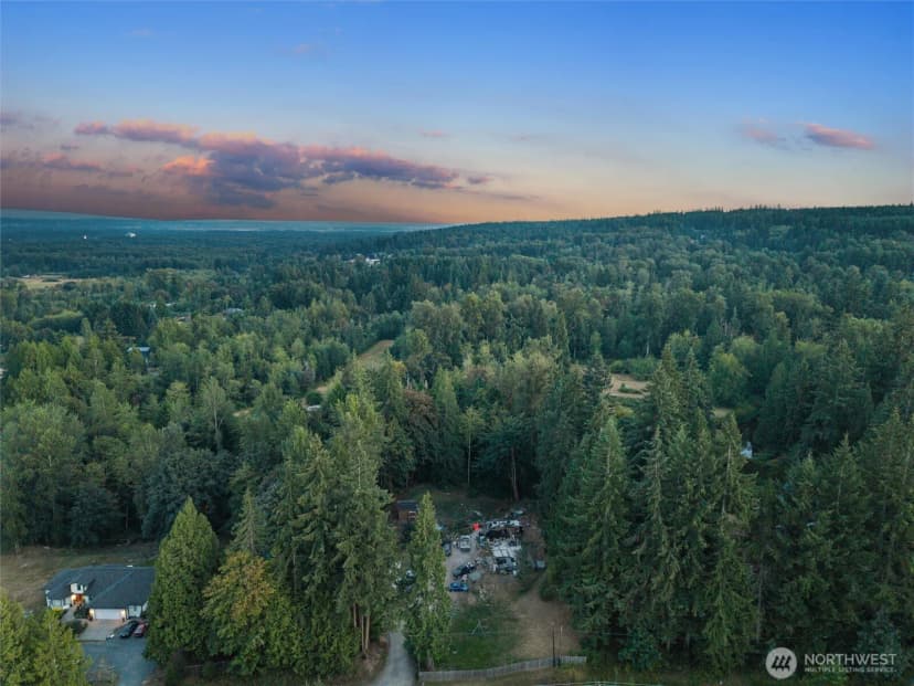 Property photo for 908 140th Street Ne, Marysville photo 11
