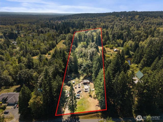 Property photo for 908 140th Street Ne, Marysville photo 4
