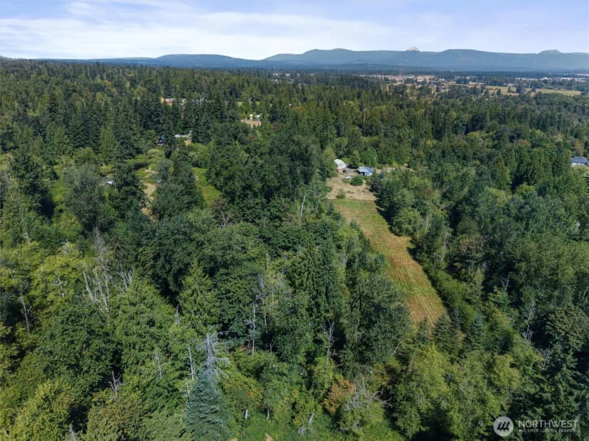 Property photo for 908 140th Street Ne, Marysville photo 17