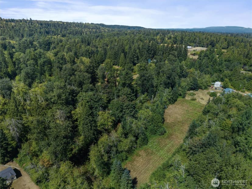 Property photo for 908 140th Street Ne, Marysville photo 26