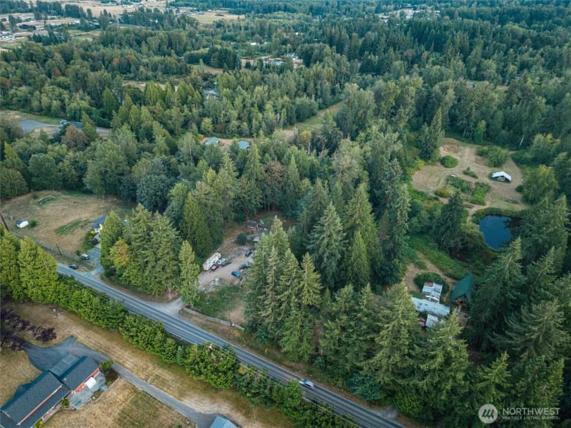 Property photo for 908 140th Street Ne, Marysville photo 13