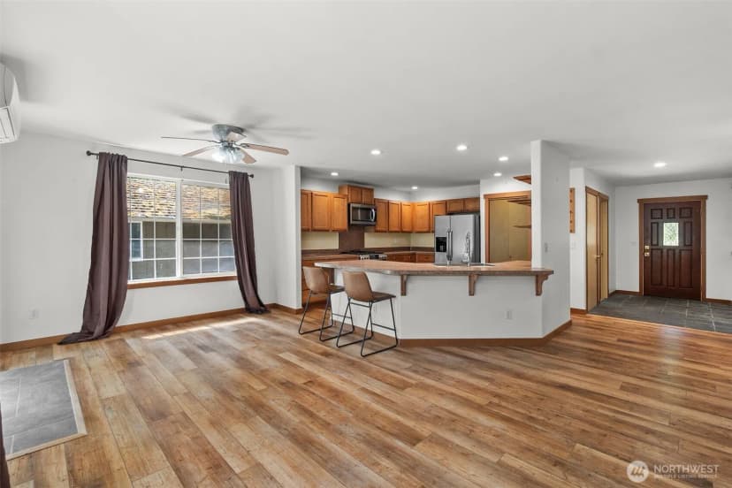 Property photo for 90 E Park Loop, Shelton photo 13