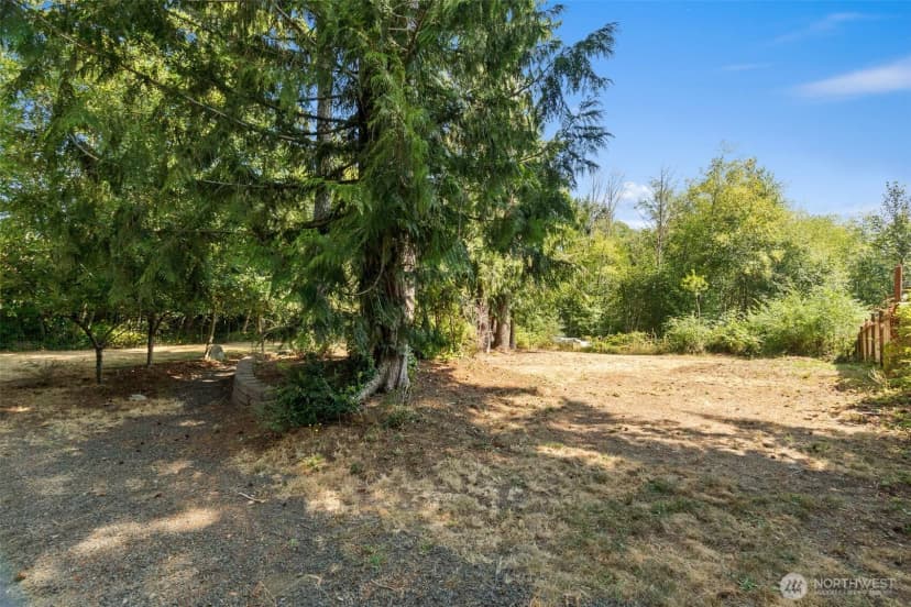 Property photo for 90 E Park Loop, Shelton photo 35