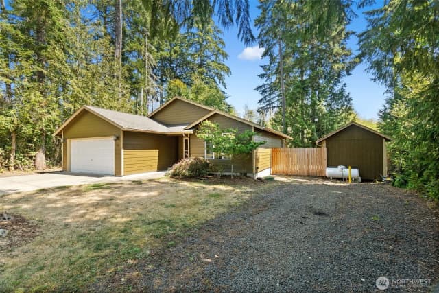 Property photo for 90 E Park Loop, Shelton photo 3