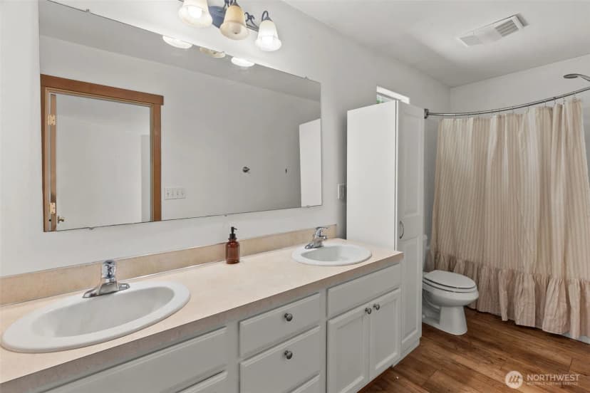 Property photo for 90 E Park Loop, Shelton photo 29