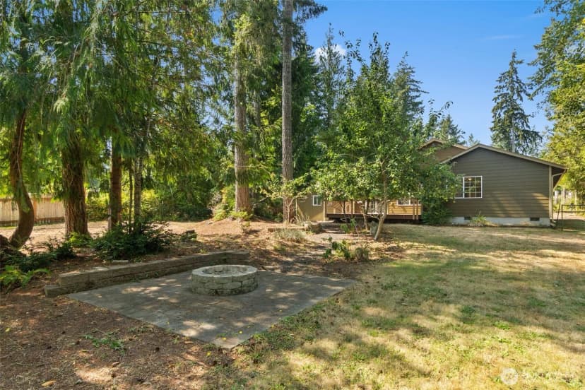 Property photo for 90 E Park Loop, Shelton photo 36