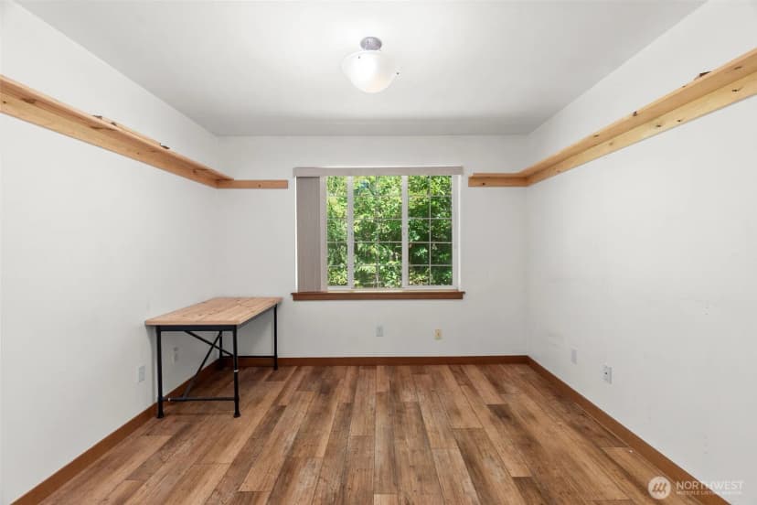 Property photo for 90 E Park Loop, Shelton photo 24