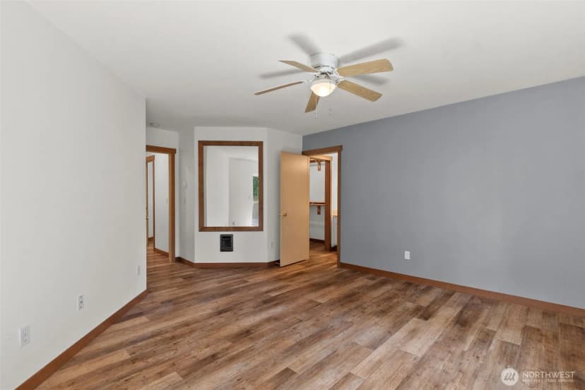 Property photo for 90 E Park Loop, Shelton photo 26