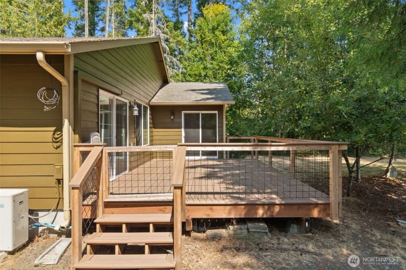 Property photo for 90 E Park Loop, Shelton photo 34