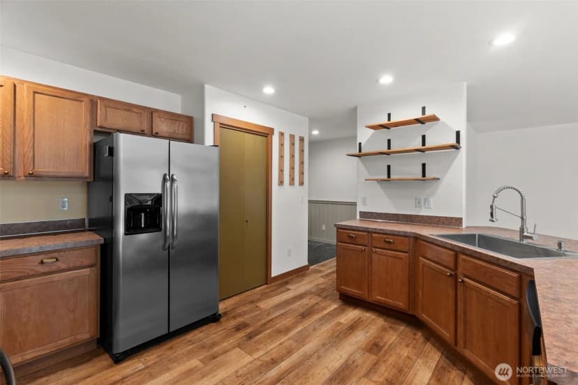 Property photo for 90 E Park Loop, Shelton photo 18