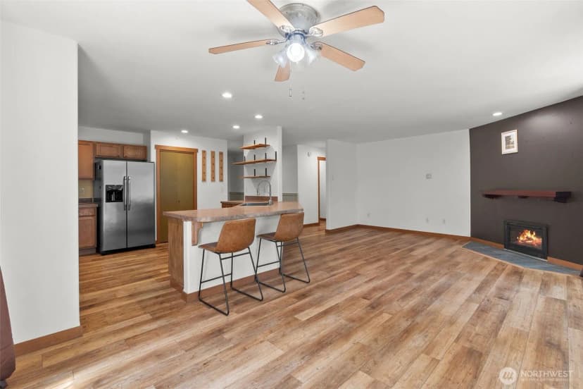 Property photo for 90 E Park Loop, Shelton photo 14