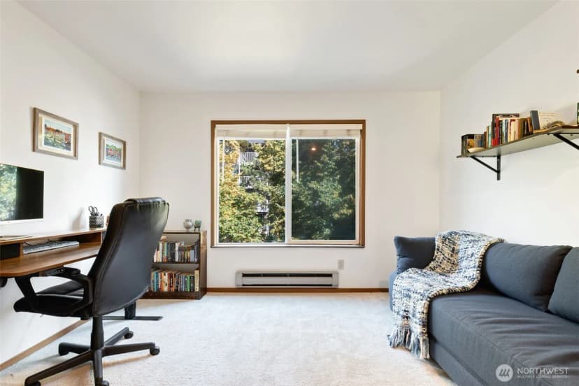Property photo for 12027 15th Avenue Ne #304, Seattle photo 29