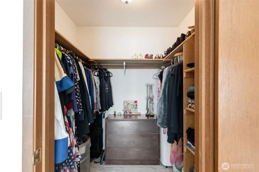 Property photo for 12027 15th Avenue Ne #304, Seattle photo 26