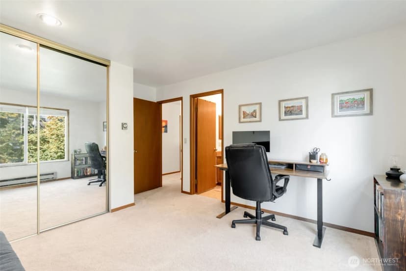 Property photo for 12027 15th Avenue Ne #304, Seattle photo 30