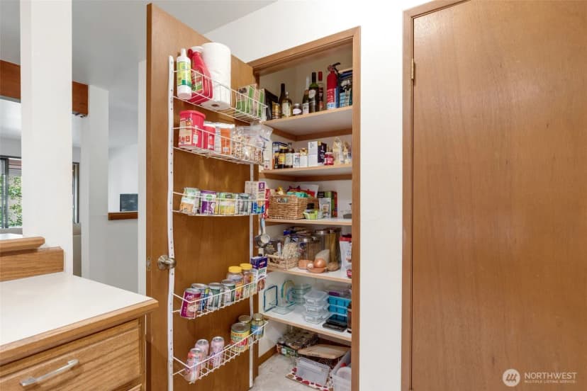 Property photo for 12027 15th Avenue Ne #304, Seattle photo 9
