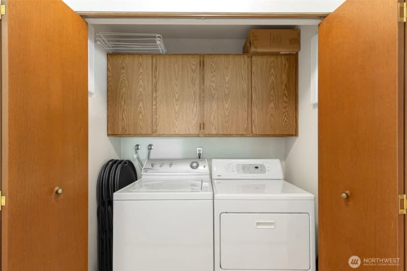 Property photo for 12027 15th Avenue Ne #304, Seattle photo 33