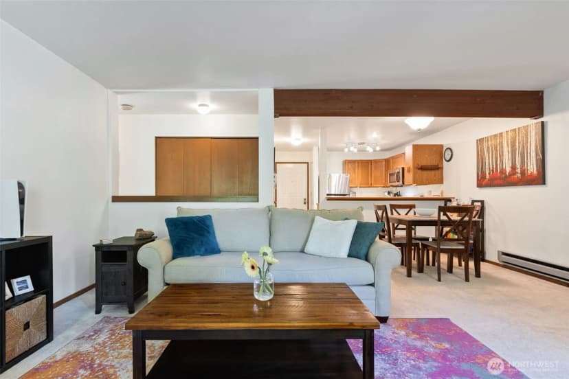 Property photo for 12027 15th Avenue Ne #304, Seattle photo 21