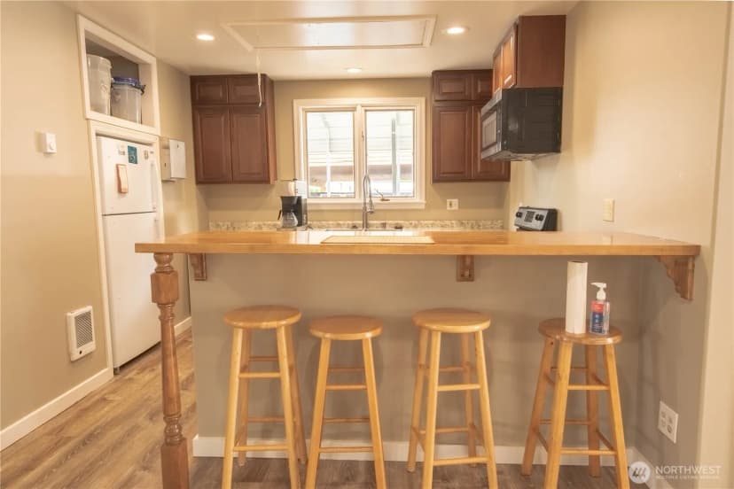 Property photo for 1022 Sw 151st Street, Burien photo 28