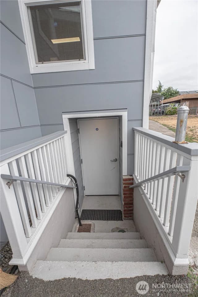 Property photo for 1022 Sw 151st Street, Burien photo 4