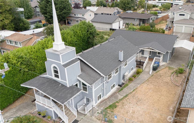 Property photo for 1022 Sw 151st Street, Burien