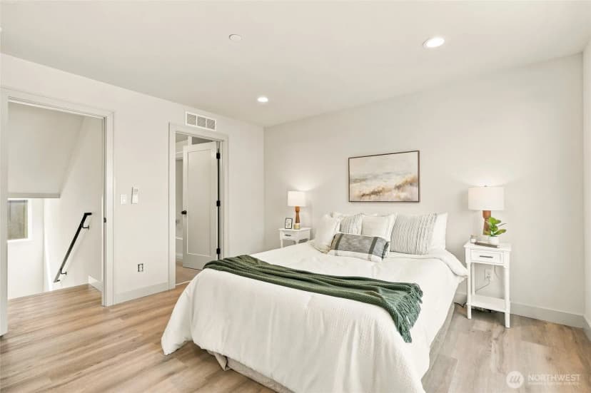 Property photo for 6945 Ellis Avenue S, Seattle photo 22