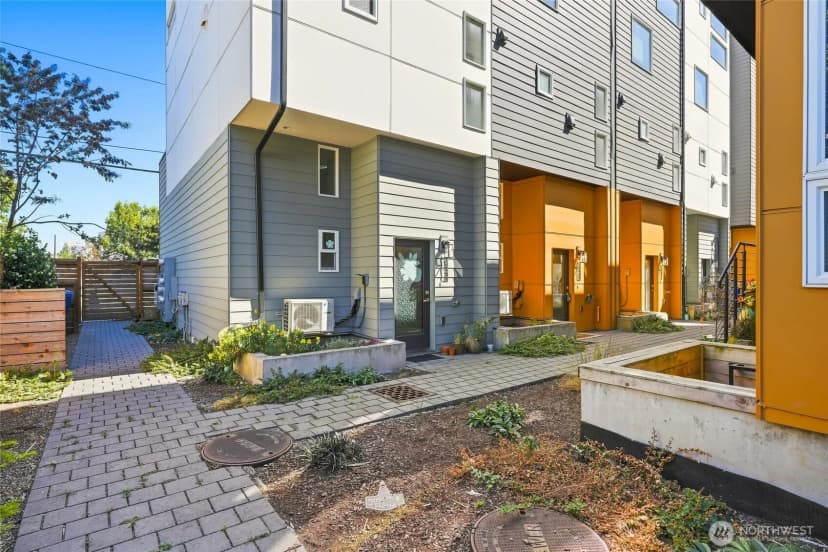 Property photo for 6945 Ellis Avenue S, Seattle photo 28