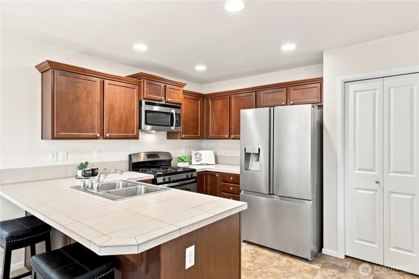 Property photo for 14015 4th Place W, Everett photo 8