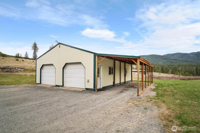 Property photo for 980 D Westover Rd #d, Colville photo 3