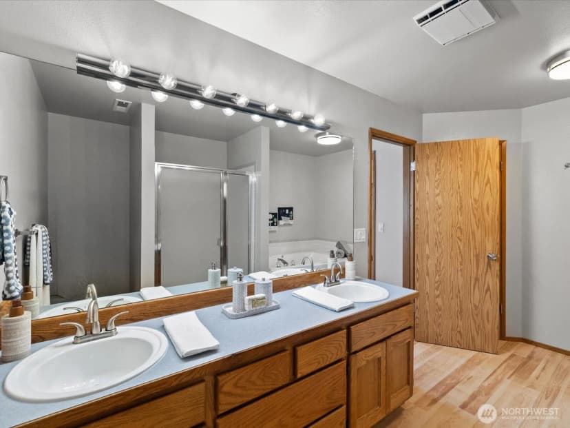 Property photo for 3810 Hoyt Avenue #a, Everett photo 22