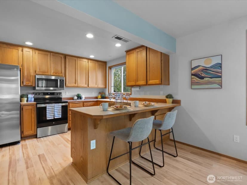 Property photo for 3810 Hoyt Avenue #a, Everett photo 5