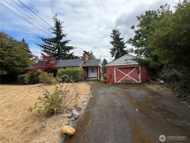 Property photo for 11334 Corliss Avenue N, Seattle
